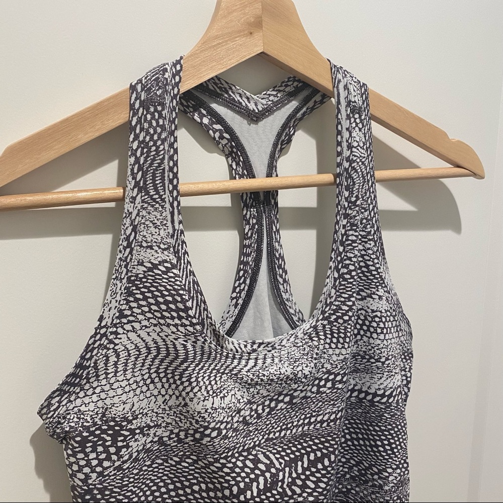 lululemon Cool Racerback Tank - race length - Picture 4 of 5